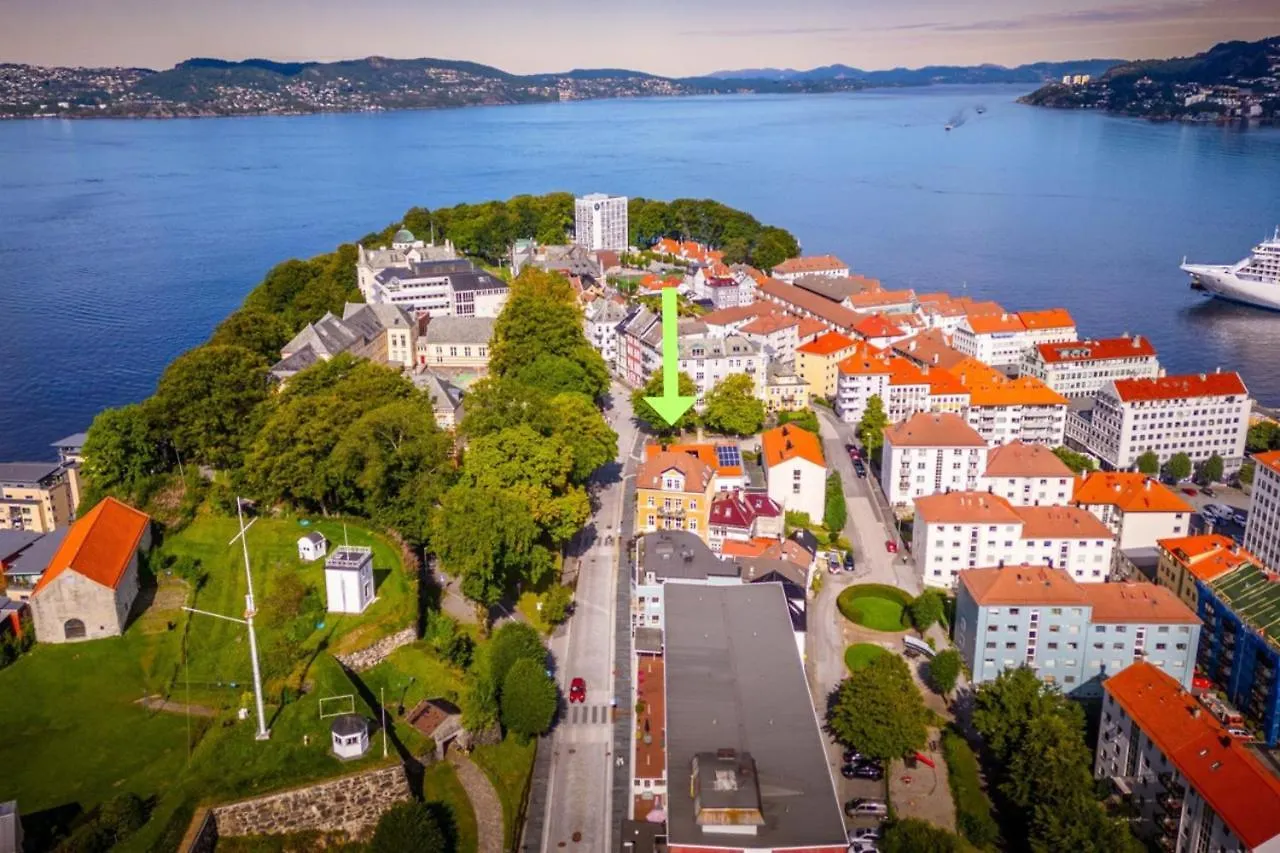 Dinbnb Homes I Historical 1896 Residential Bergen Appartement